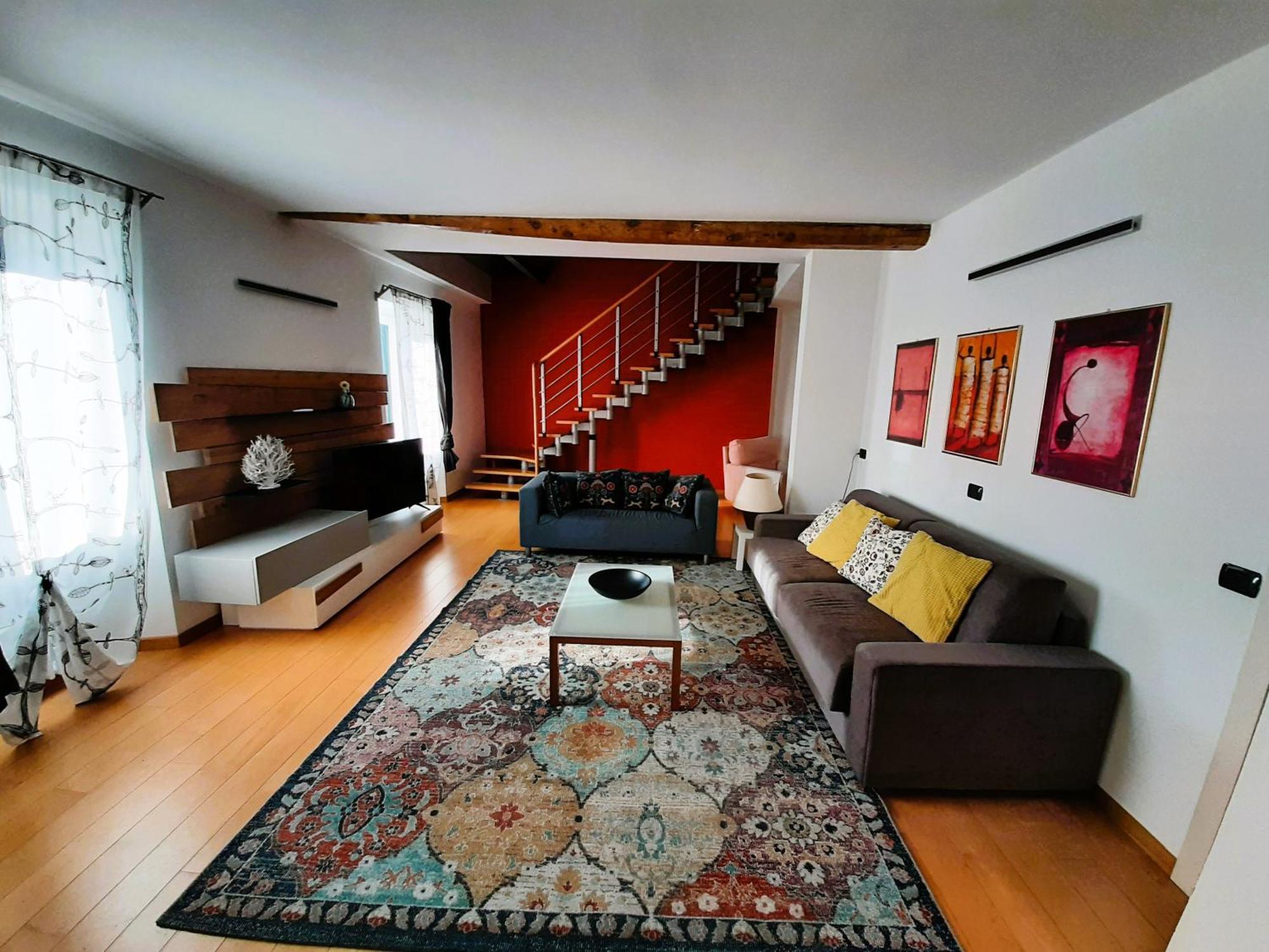 Cechouse A Apartment